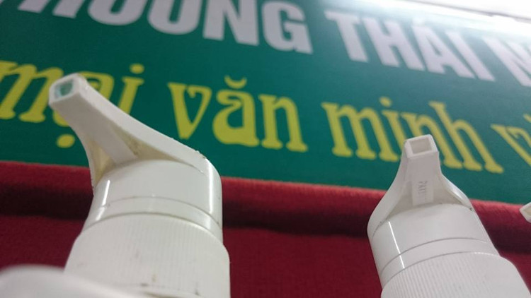 Picture 14 of Identify fake counterfeit goods on Lunar New Year