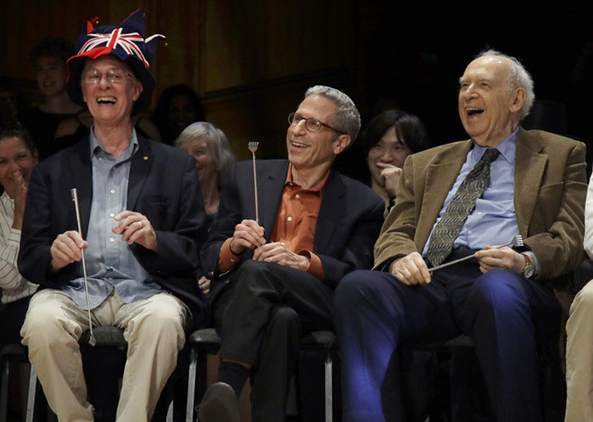 Picture 1 of Ig Nobel 2019 awarded for research teaching surgeons like teaching animals