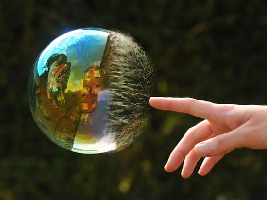 Picture 2 of Illusion amazingly from soap bubbles