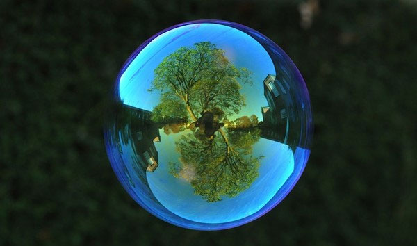 Picture 6 of Illusion amazingly from soap bubbles