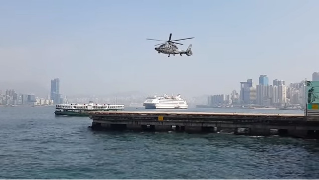 Picture 1 of Illusion of flying helicopters with stationary propellers