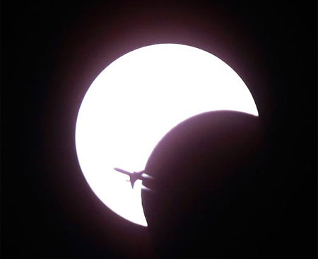 Picture 6 of Impressive image of the longest eclipse of 1,000 years
