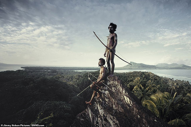 Picture 7 of Impressive photos of the tribes that are about to disappear forever in the world