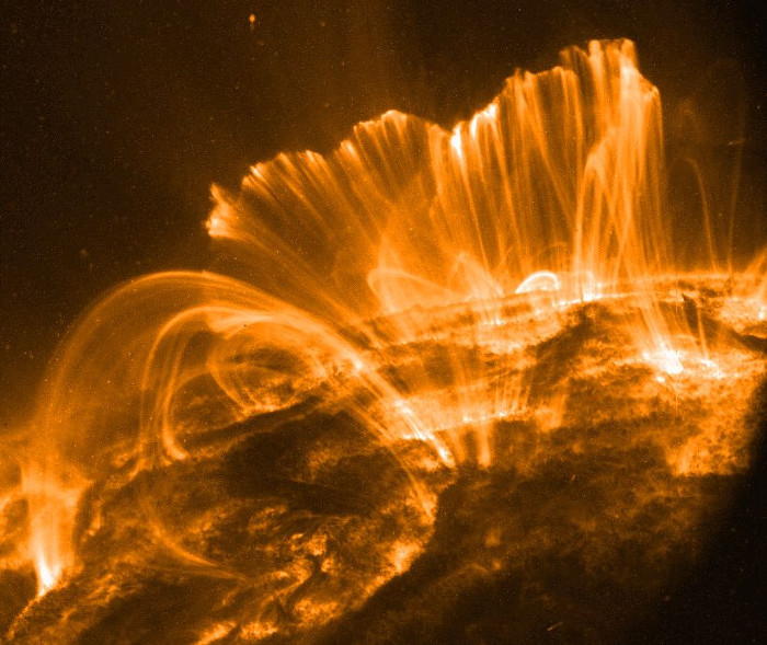 Picture 1 of In 2030, a solar storm could be a disaster for the world