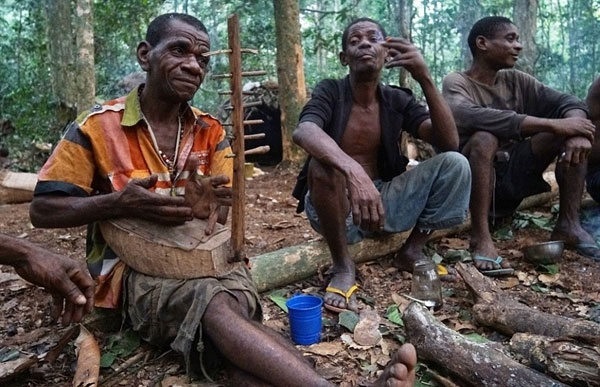 Picture 18 of In the tribe, nearly 50% of children cannot live more than 5 years in Africa