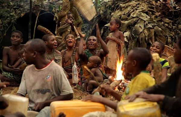 Picture 2 of In the tribe, nearly 50% of children cannot live more than 5 years in Africa