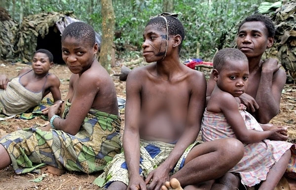 Picture 5 of In the tribe, nearly 50% of children cannot live more than 5 years in Africa