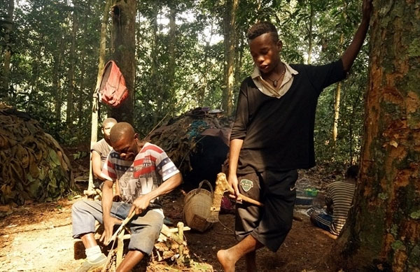 Picture 8 of In the tribe, nearly 50% of children cannot live more than 5 years in Africa