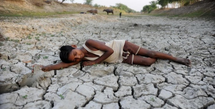 Picture 1 of India plans to change the Ganges River to cope with the record drought