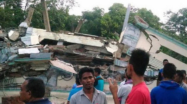 Picture 3 of Indonesia earthquake strong, at least 18 people died