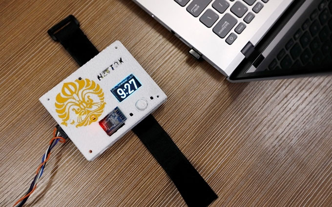 Picture 1 of Indonesia invented devices to support internet addicts