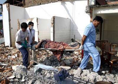 Picture 4 of Indonesia: Number of victims killed by earthquakes on more than 3,500 people