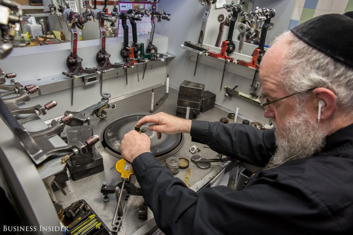 Picture 11 of Inside America's largest diamond processing factory