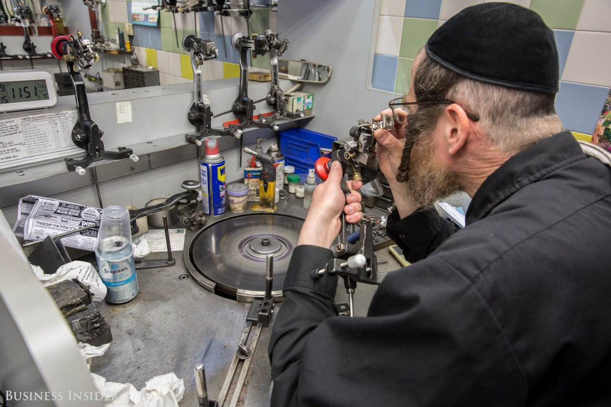 Picture 13 of Inside America's largest diamond processing factory