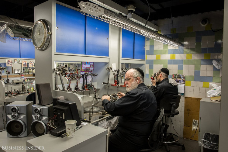 Picture 8 of Inside America's largest diamond processing factory