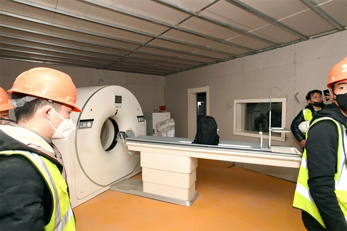 Picture 2 of Inside the Fire Spirit Hospital build the speed at the center of Wuhan