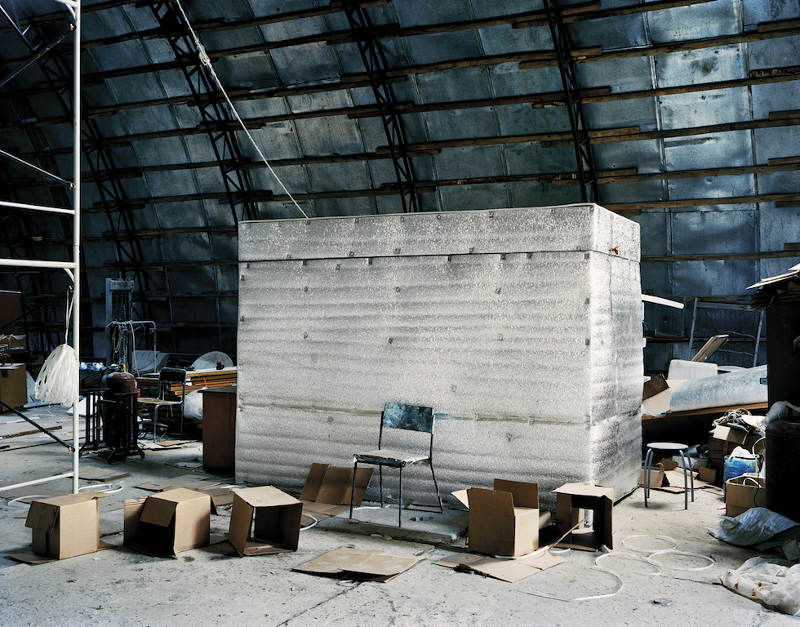 Picture 8 of Inside the frozen facilities waiting for revival
