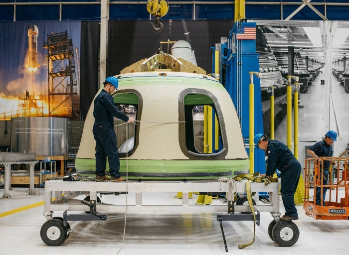 Picture 4 of Inside the secret rocket manufacturing factory of the American billionaire