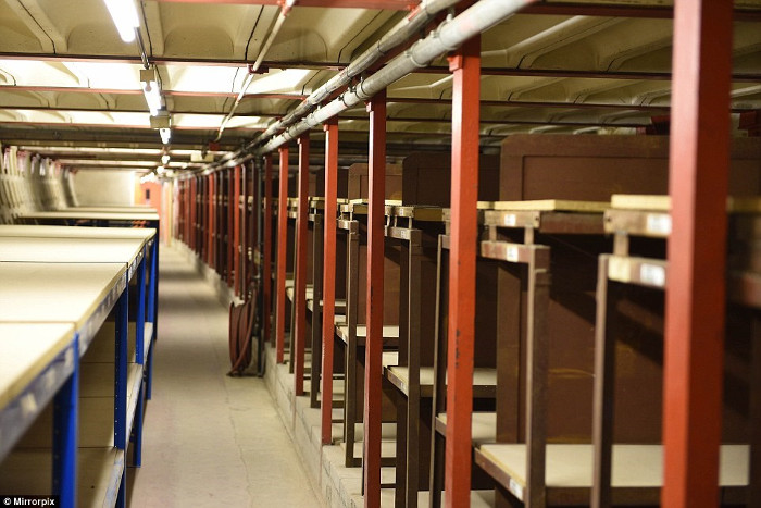 Picture 10 of Inside the 'war tunnel' secret in London