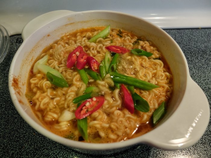 Picture 2 of Instant noodles, convenient but not profitable