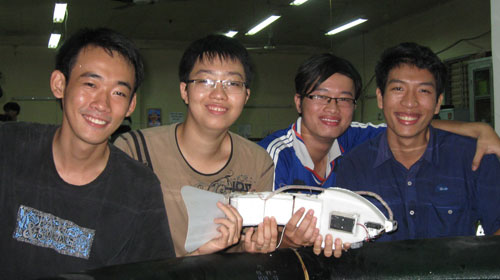 Picture 1 of Intelligent carp robot