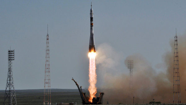 Picture 3 of International Space Station increased the orbit by 1.5km