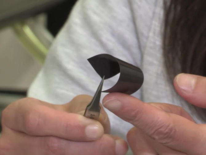 Picture 1 of Inventing a new self-preventing battery