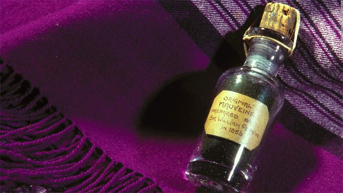 Picture 4 of Inventions change the world of young people under 20 years old