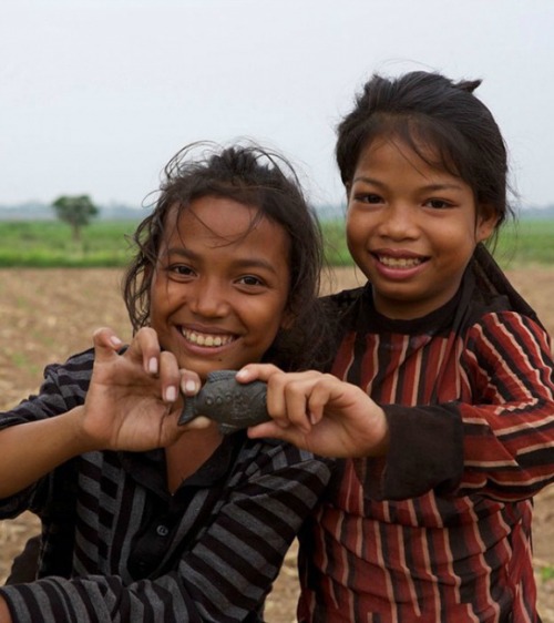 Picture 10 of Iron fish cure anemia for Cambodians