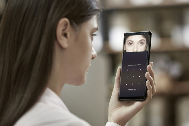 Picture 4 of Is face unlocking harmful to eyes?