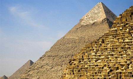 Picture 1 of Is the Egyptian pyramid built up from the inside out?