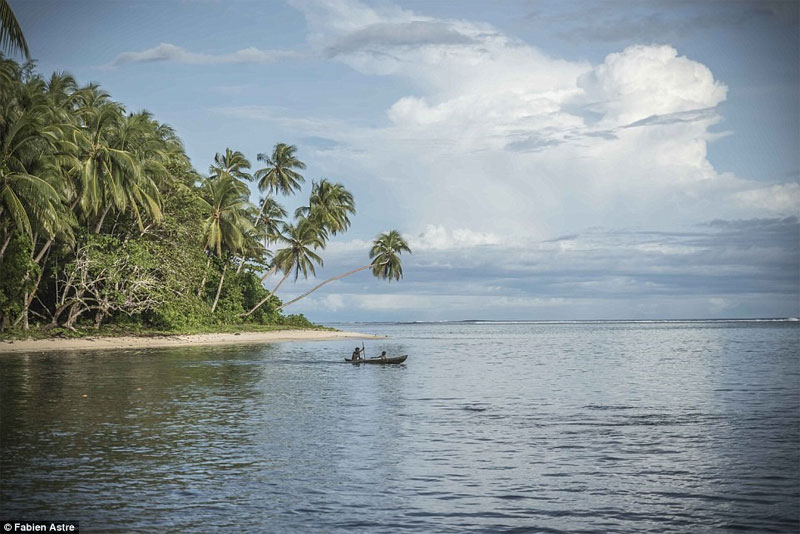 Picture 1 of Isolated life on the archipelago between the Pacific Ocean