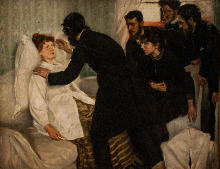 Picture 4 of It is true that girls can talk to the dead
