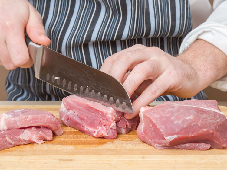Picture 1 of It turns out we all wash the cutting board the wrong way