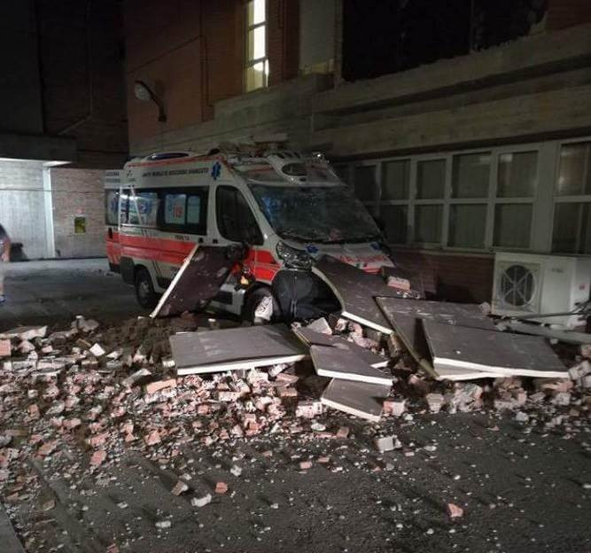 Picture 3 of Italy: Earthquake of 6.2 Richter scale, almost the entire town was completely destroyed