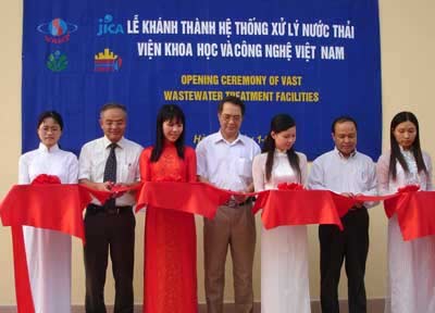 Picture 2 of Japan helps Vietnam Academy of Science and Technology treat wastewater