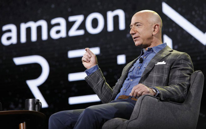 Picture 2 of Jeff Bezos: I want to save humanity by going to the Moon