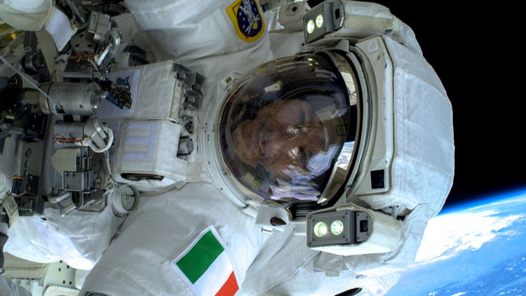 Picture 3 of Journey thousands of people choose one to become NASA astronaut