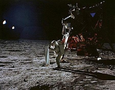 Picture 11 of Journey to conquer the moon