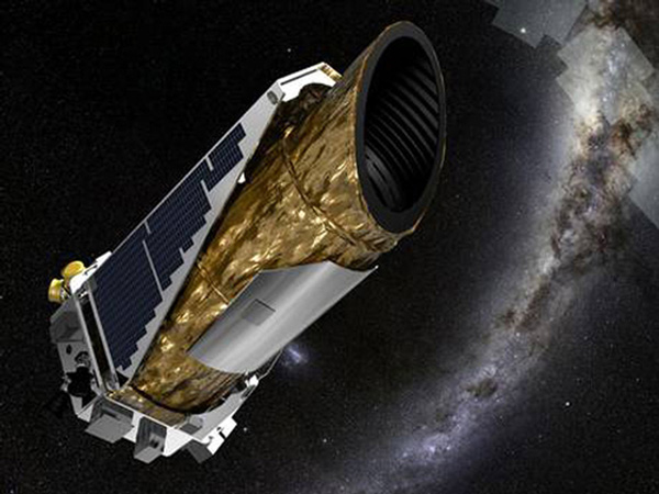 Picture 3 of Journey to discover the Kepler spacecraft's