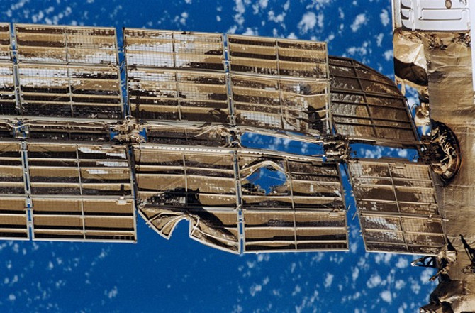 Picture 2 of June 25: Dark day of aerospace