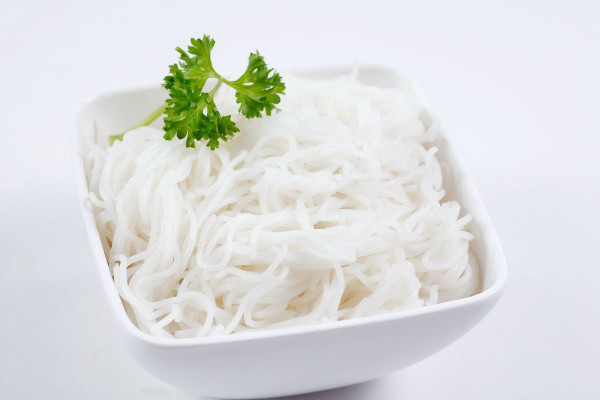 Picture 1 of Just with a cup of fish sauce, know immediately if you eat vermicelli safely
