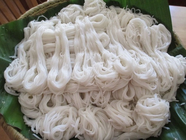 Picture 3 of Just with a cup of fish sauce, know immediately if you eat vermicelli safely