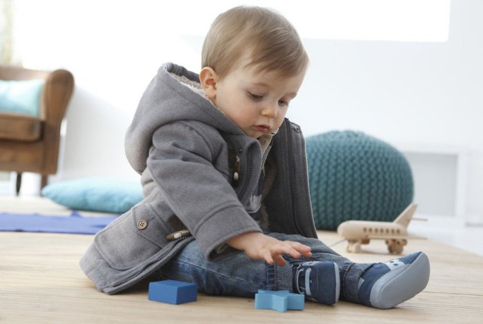 Picture 3 of Keep babies warm in the winter