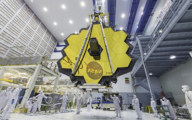Picture 2 of Kepler telescope officially retired at 151 million km from Earth