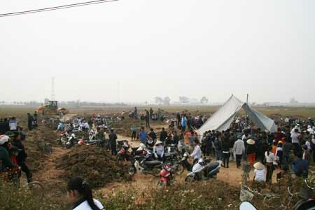 Khai excavated an ancient tomb for 300 years in Hanoi images 5