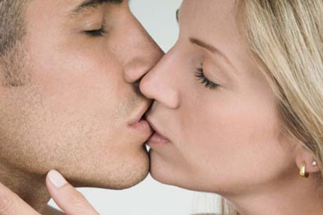 Picture 3 of Kiss from a scientific perspective