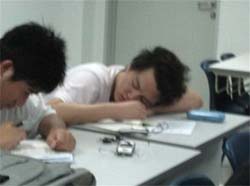 Picture 1 of Lack of sleep leads to smoking, drinking alcohol