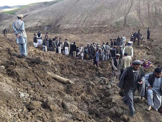 Picture 1 of Land in Afghanistan killed 350 people and 2,000 people were missing