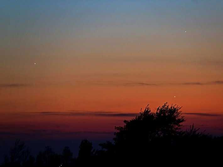 Picture 1 of Landscape triangle in the night